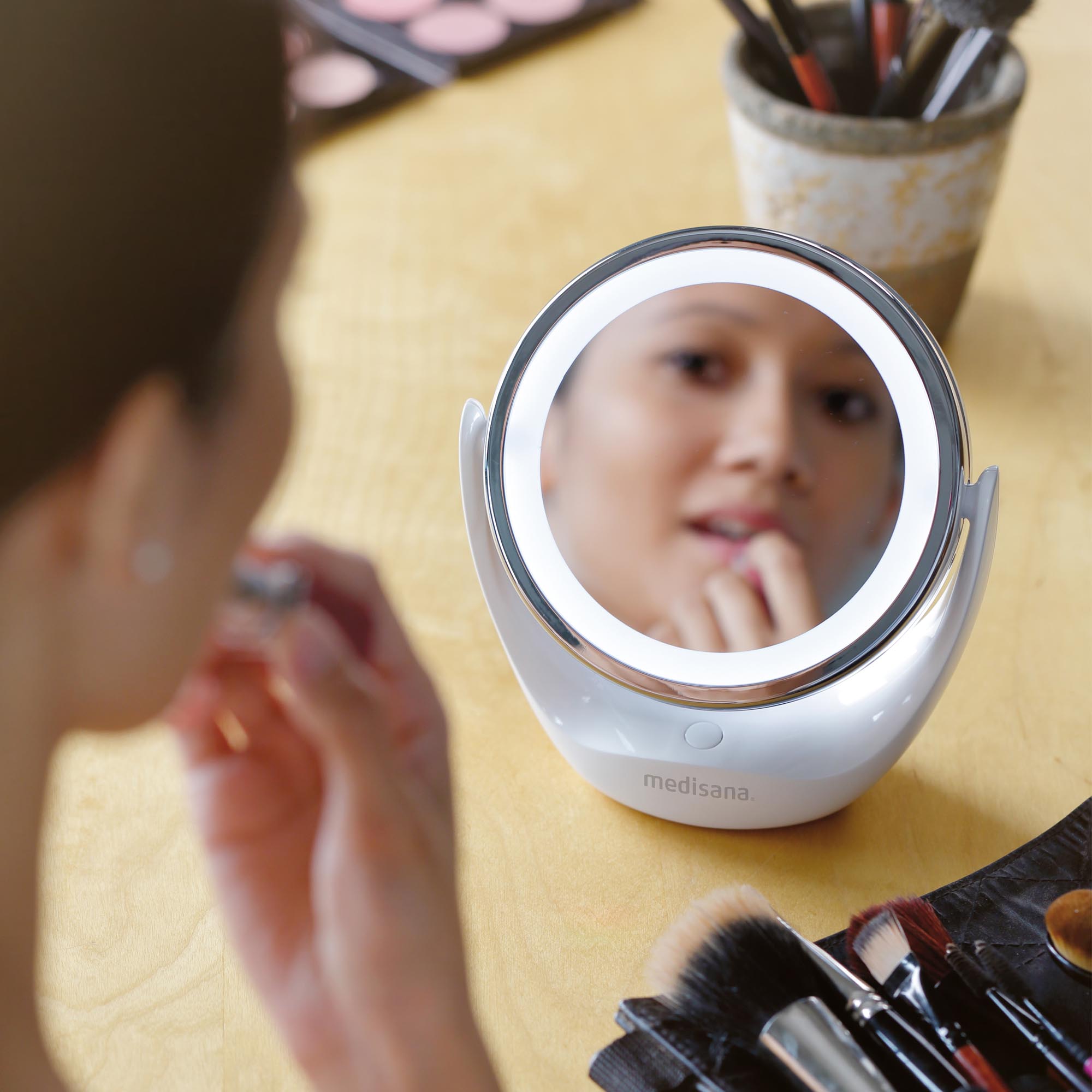 CM 835 | Espejo de maquillaje 2 en 1