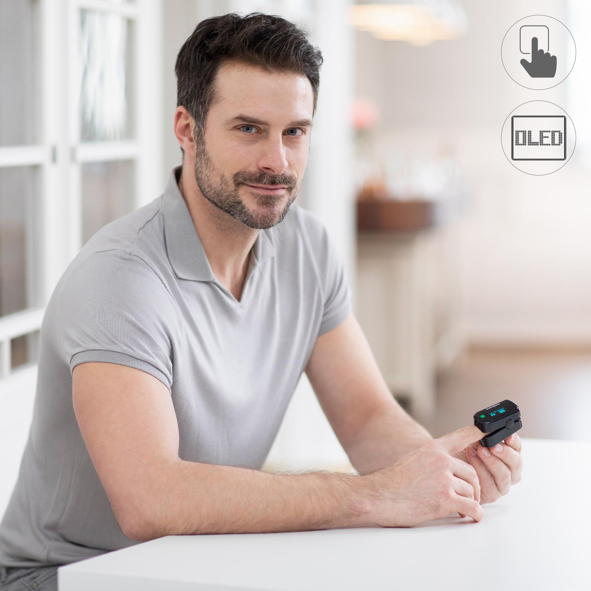 b86e9e89021edf44e094e8b409356075 PM 100 negro | Pulsioxímetro