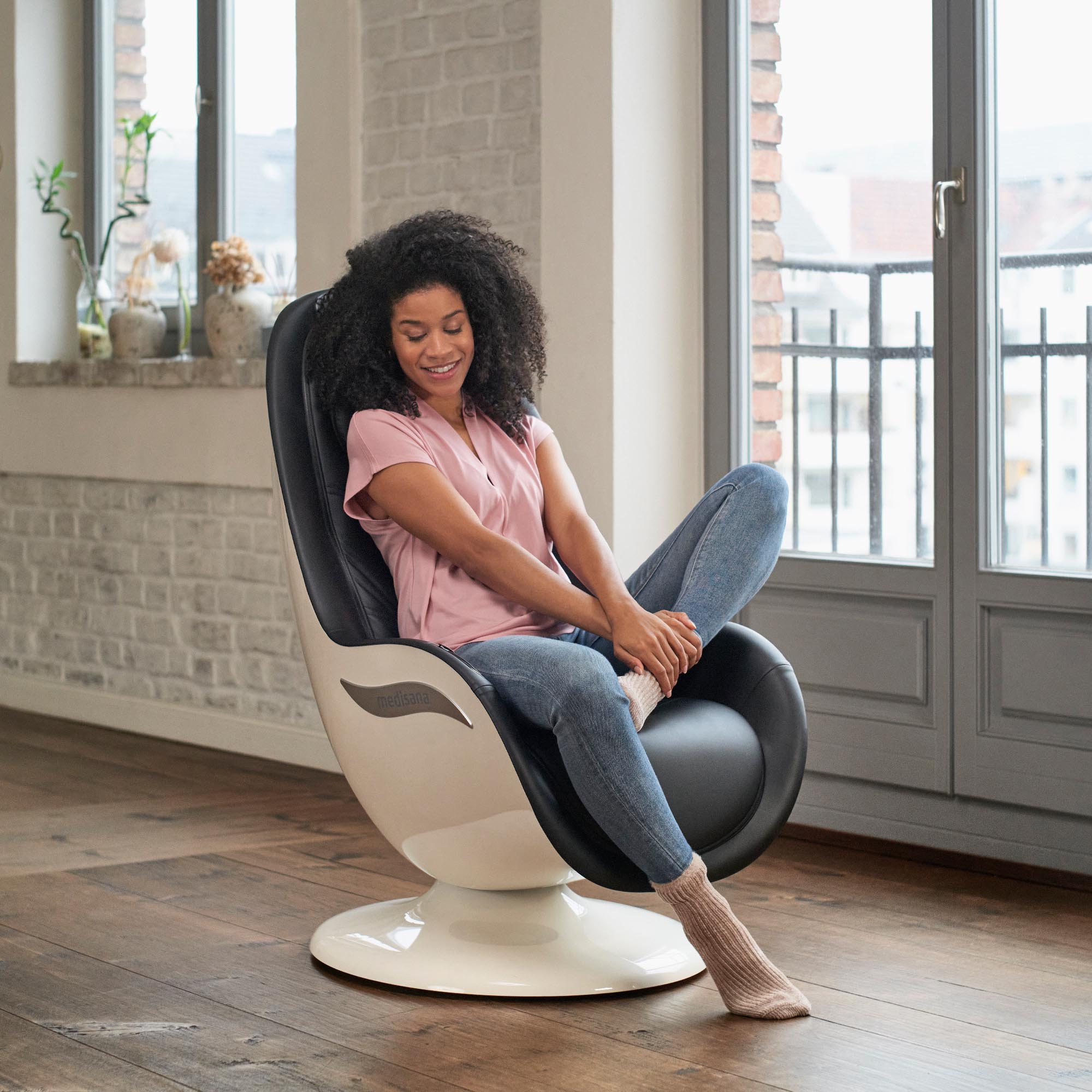 RS 660 | Sillón lounge con función de masaje y reposapiés
