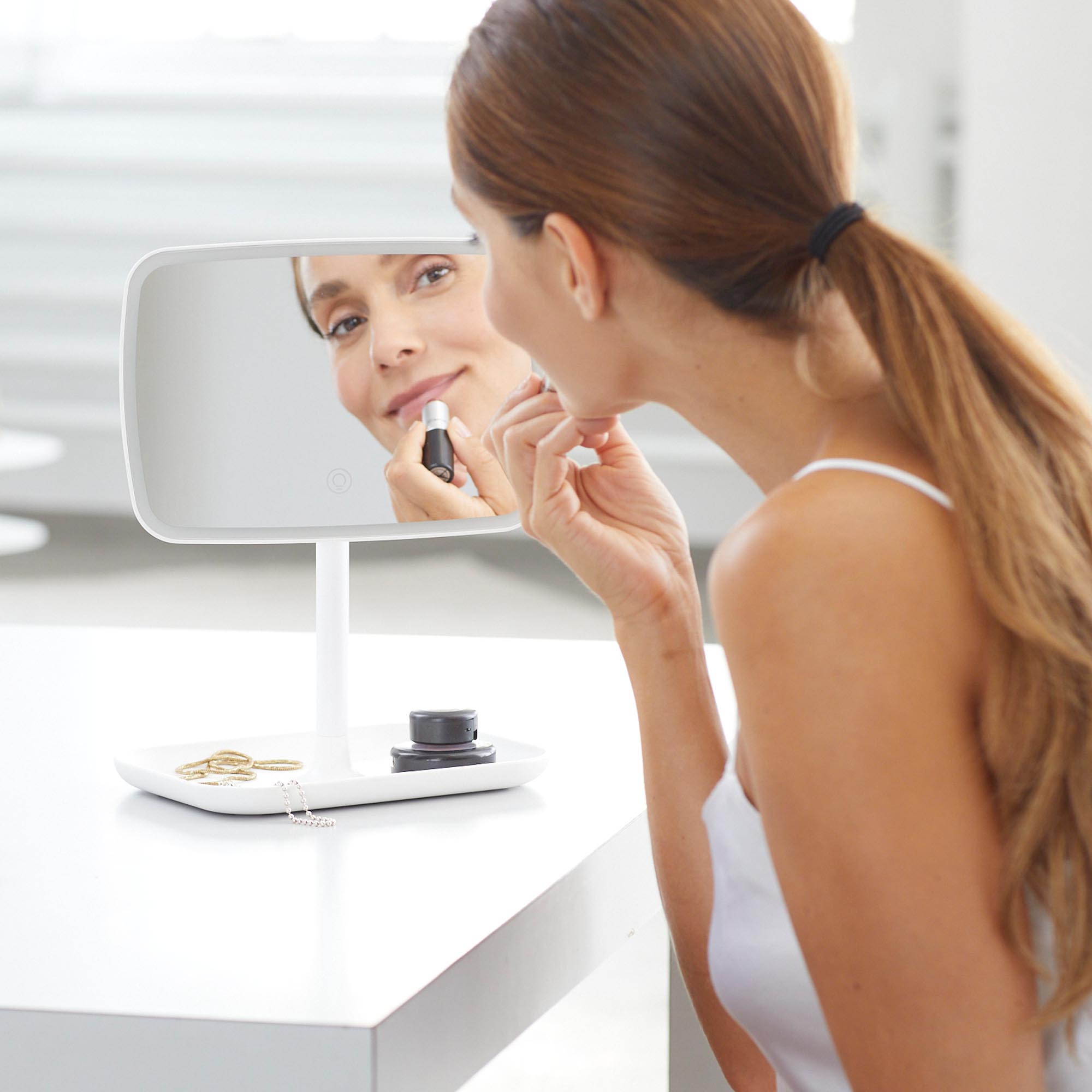 CM 848 | Cosmetic mirror