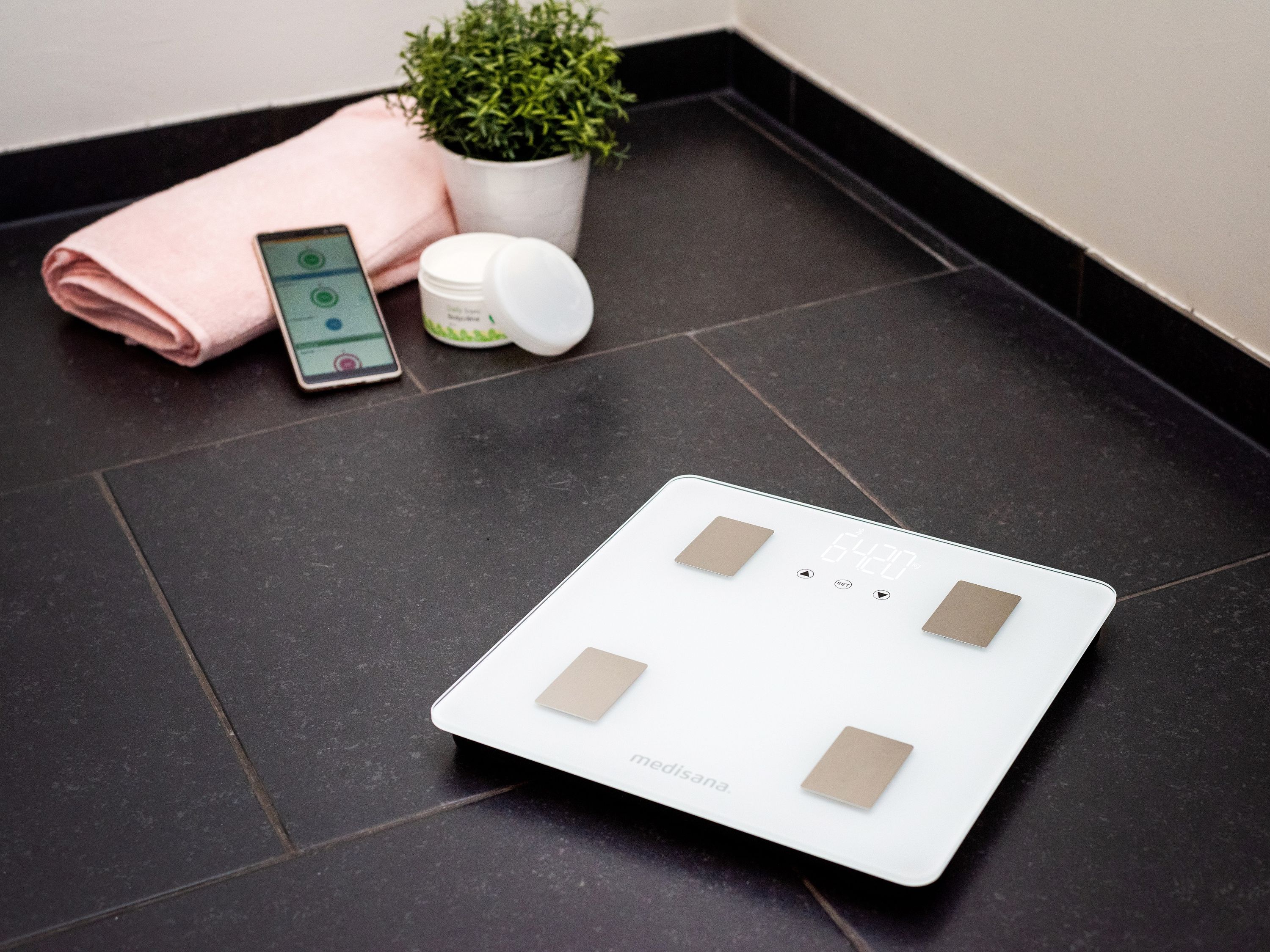 f6127e86a4dd26cf23b7a9da2418524e BS 414 connect | Body Analysis Scale
